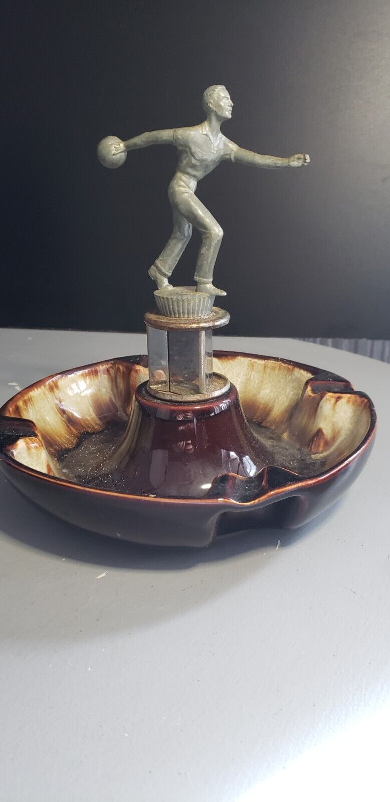 Vintage Ceramic BOWLING ALLEY Ashtray trophy bowler