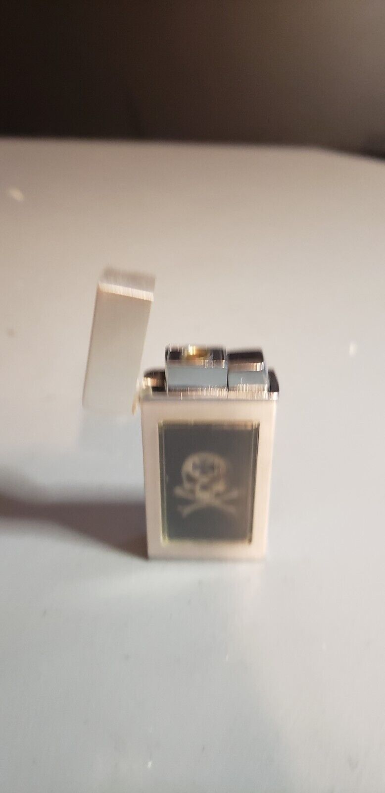 Novelty Black Skull and Cross Bone Butane Refillable Pocket Lighter, Butane