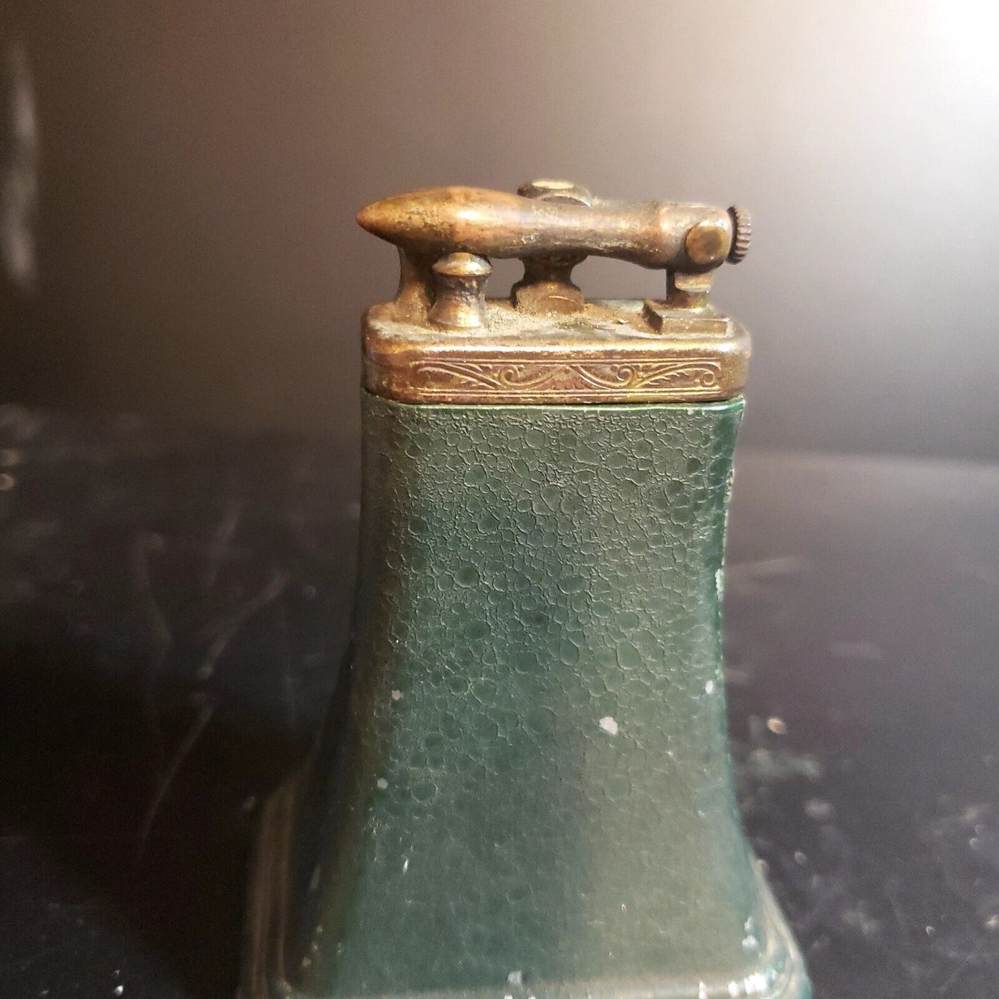 Vintage Nesor JAPAN Table Top Lighter Lift Arm in working order